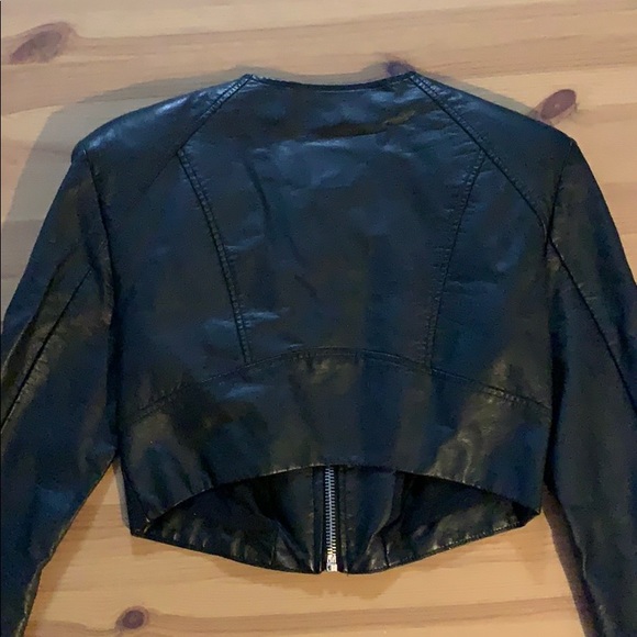 Bebe Crop Black Leather Jacket - Picture 4 of 7